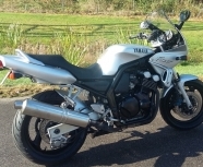 YAMAHA 600 FZS FAZER